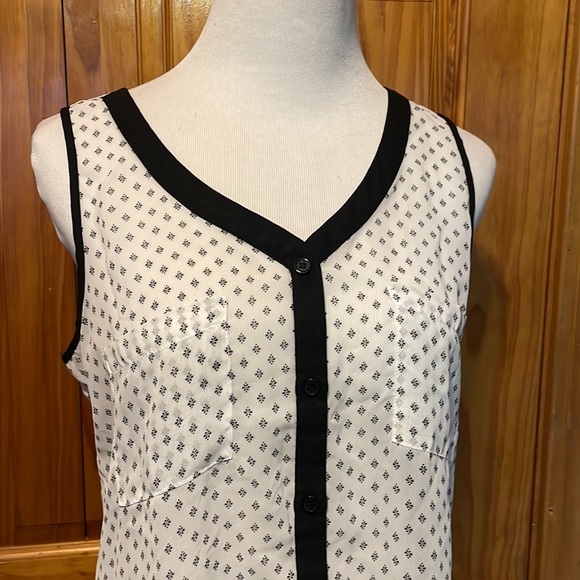 Maurice’s top - Picture 2 of 6